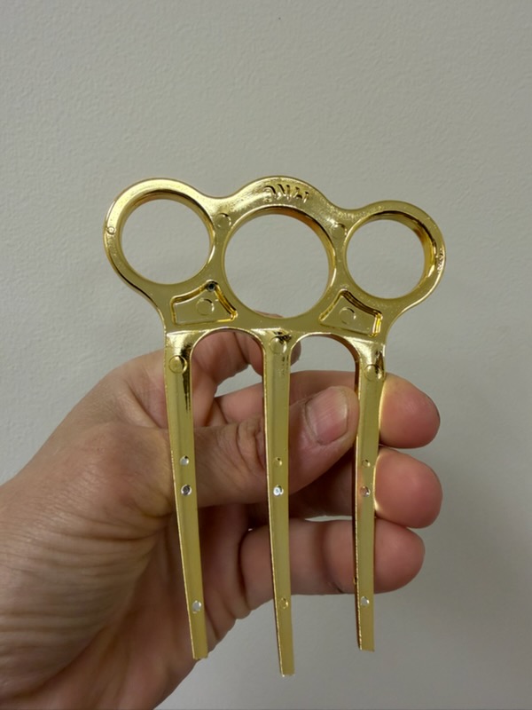 MaybeKnot comb detail
